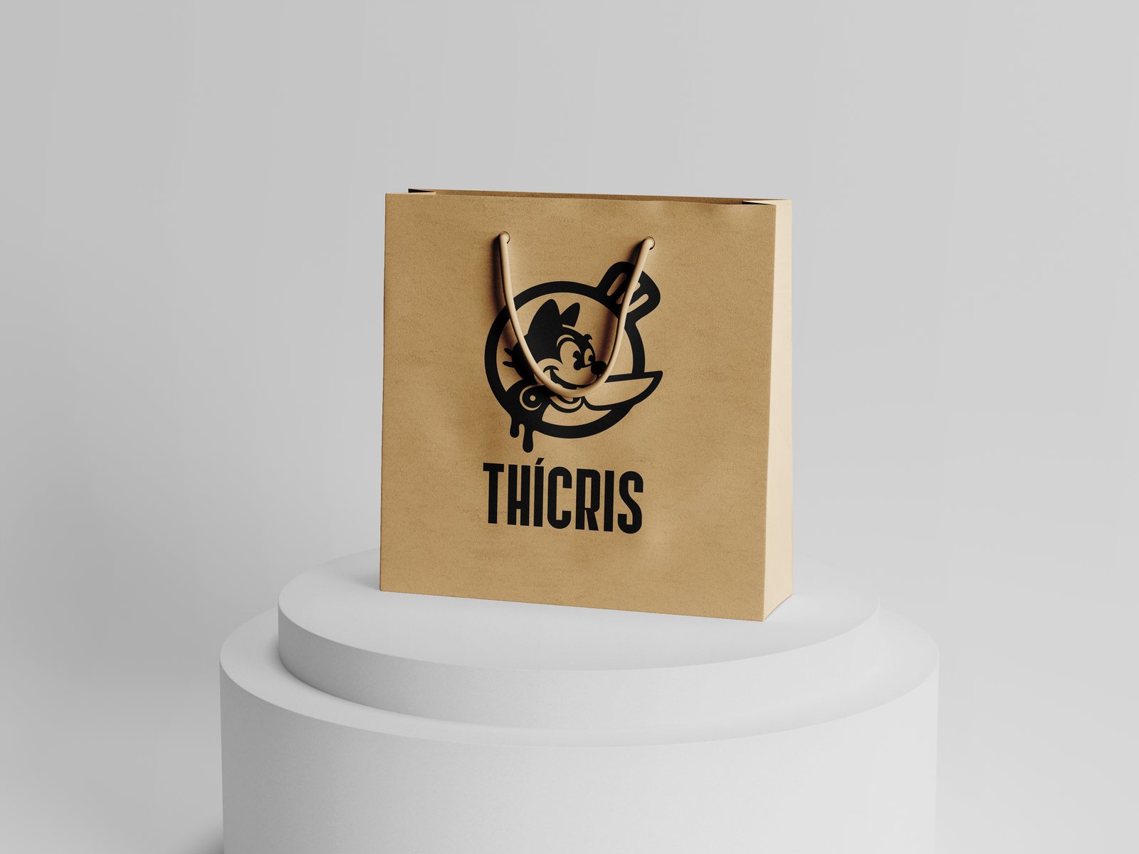 Bolsa de papel kraft con la marca Thícrys